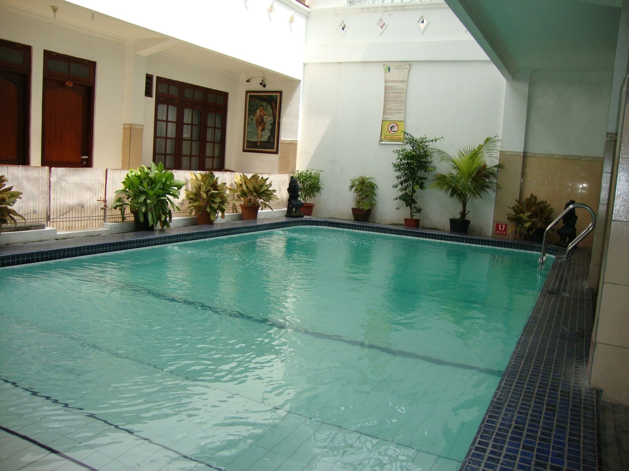 Gloria Amanda Hotel Yogyakarta Exterior foto