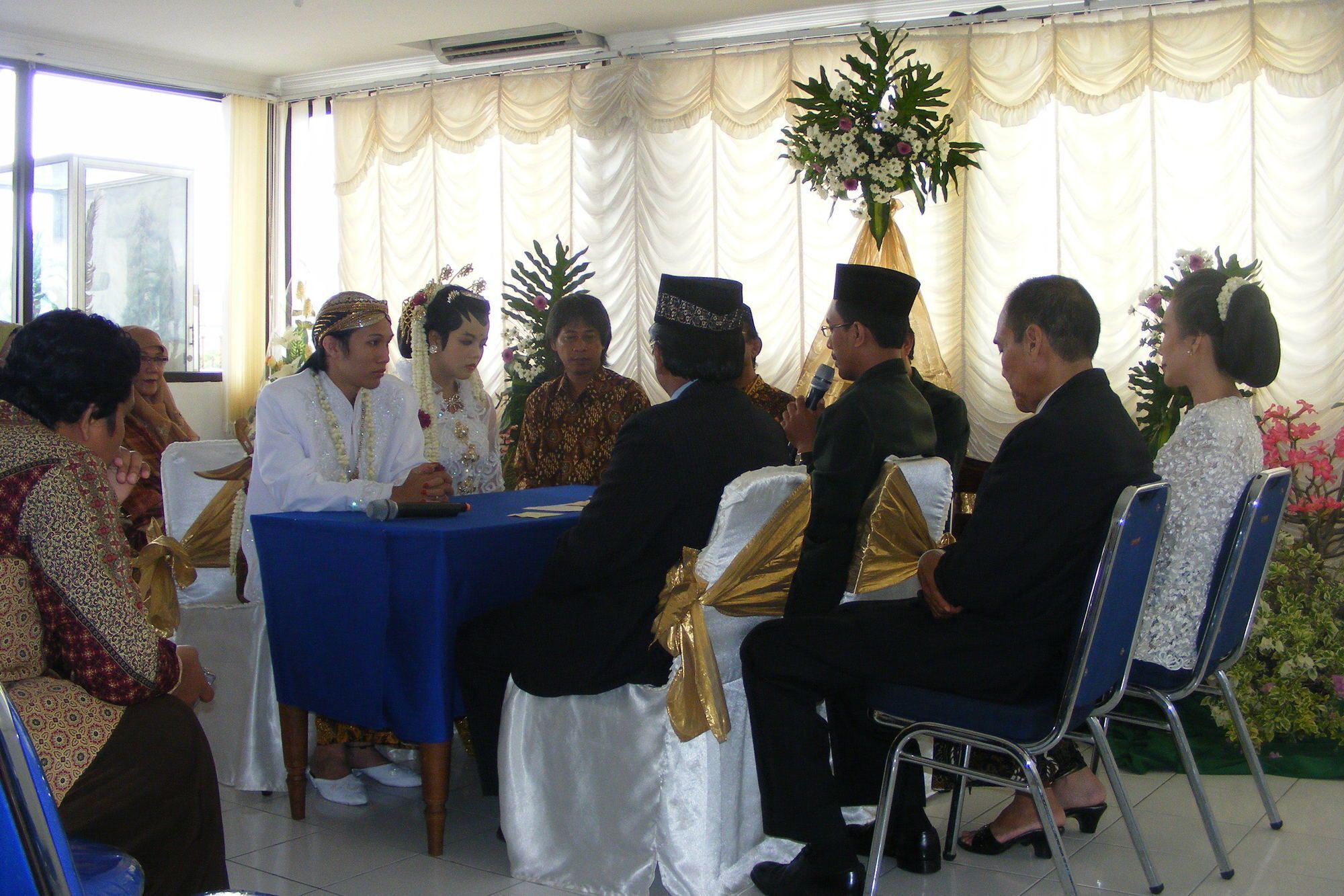 Gloria Amanda Hotel Yogyakarta Exterior foto